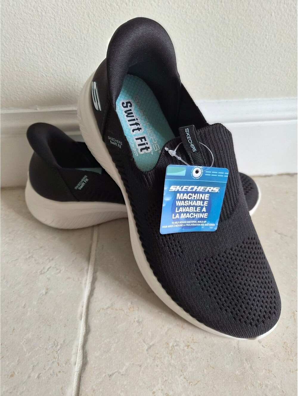 Skechers Swift Fit Foam Black Slip-On Sneakers Size 9 0255